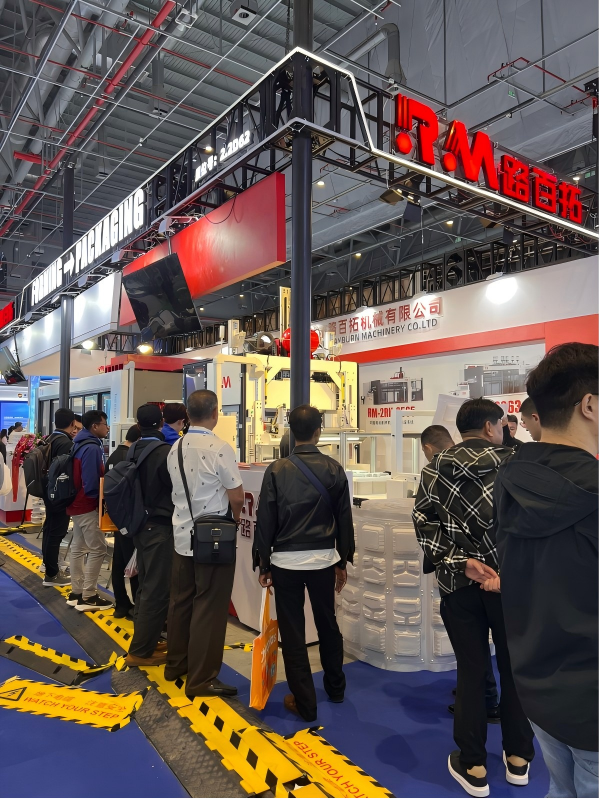 5 RM Showcases RM-T1011 Thermoforming Machine at the Chinaplas 2026 in Shanghai